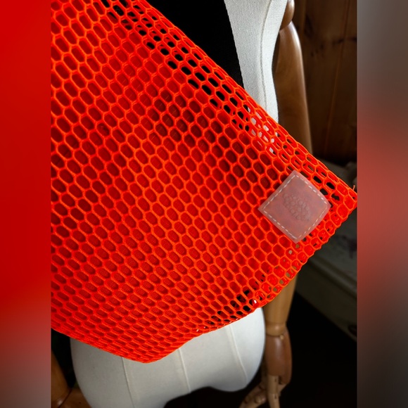 FP Movement Mini Mesh Sling Bag Orange NWOT - Picture 5 of 5